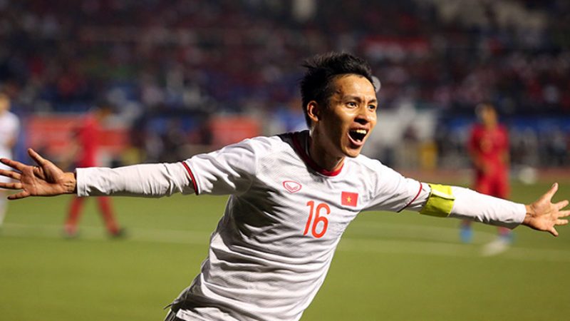 T&aacute;c giả Đỗ H&ugrave;ng Dũng quảng b&aacute; thương hiệu Zowin đến người chơi